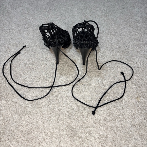 Tory Burch Women’s Lace-Up Black Leather Heels size 11 - Picture 3 of 9